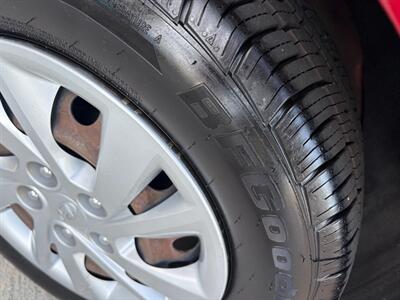 2017 Hyundai ELANTRA SE   - Photo 4 - Glendora, CA 91740