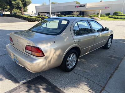 1998 Nissan Maxima GLE   - Photo 4 - Glendora, CA 91740