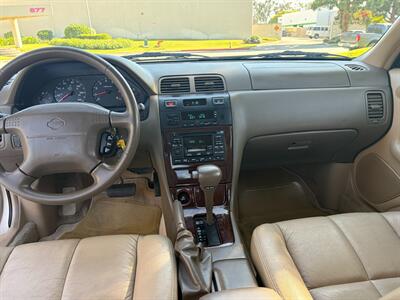 1998 Nissan Maxima GLE   - Photo 12 - Glendora, CA 91740