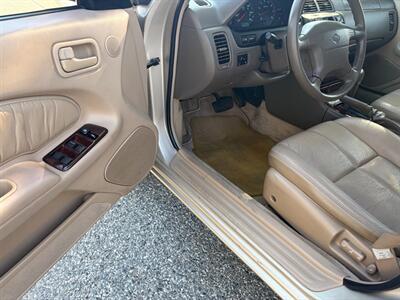 1998 Nissan Maxima GLE   - Photo 9 - Glendora, CA 91740