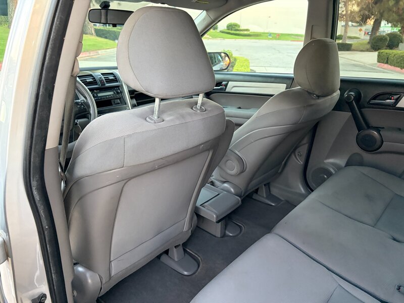 2011 Honda CR-V LX - Photo 10 - Glendora, CA 91740