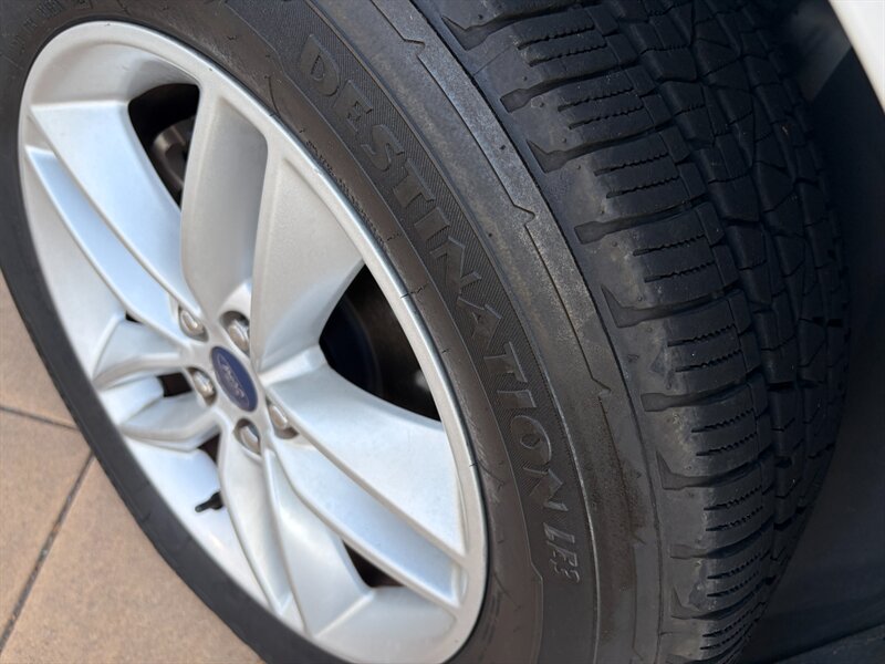 2016 Ford Edge SEL - Photo 7 - Glendora, CA 91740