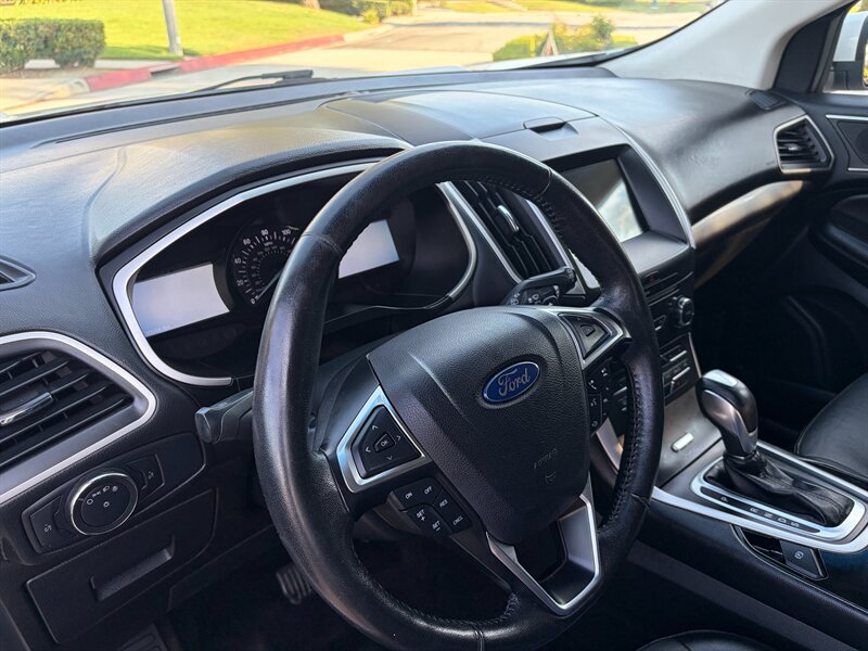2016 Ford Edge SEL - Photo 8 - Glendora, CA 91740