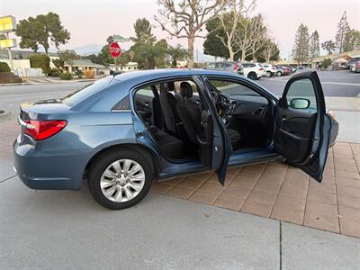 2011 Chrysler 200 Series LX   - Photo 18 - Glendora, CA 91740