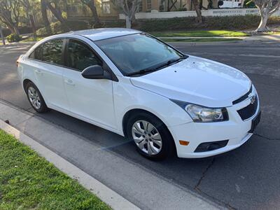 2014 Chevrolet Cruze LS Auto - Photo 2 - Glendora, CA 91740