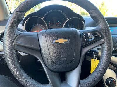 2014 Chevrolet Cruze LS Auto - Photo 21 - Glendora, CA 91740