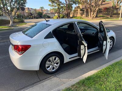 2014 Chevrolet Cruze LS Auto - Photo 17 - Glendora, CA 91740