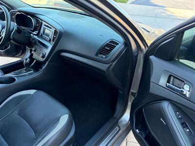 2012 Kia Optima SX Turbo   - Photo 15 - Glendora, CA 91740