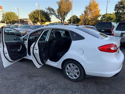 2012 Ford Fiesta SE   - Photo 12 - Glendora, CA 91740