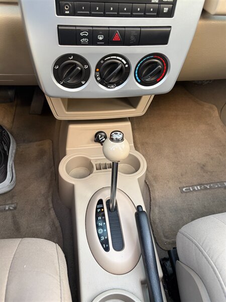 2007 Chrysler PT Cruiser Touring - Photo 26 - Glendora, CA 91740