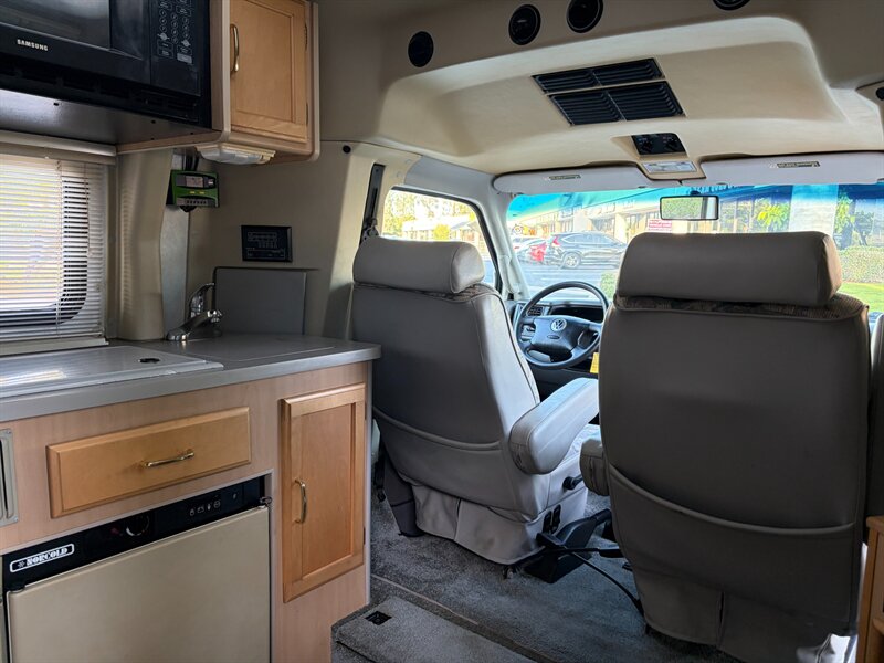 2000 VW Eurovan - Photo 25 - Glendora, CA 91740