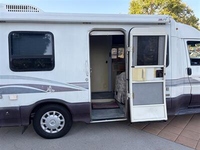 2000 VW Eurovan - Photo 5 - Glendora, CA 91740