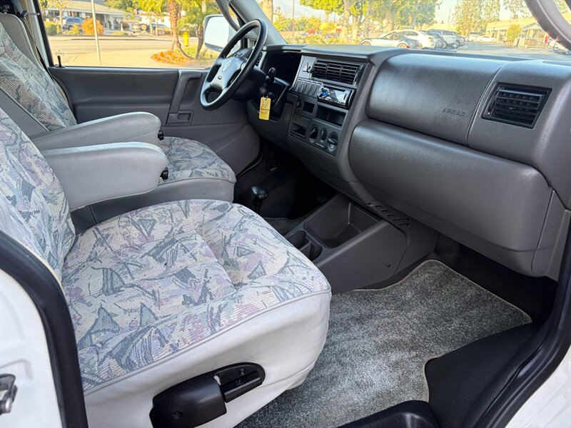 2000 VW Eurovan - Photo 16 - Glendora, CA 91740