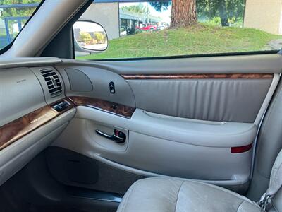 2003 Buick Park Avenue Ultra   - Photo 26 - Glendora, CA 91740