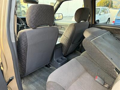 2001 Nissan Xterra XE-V6 - Photo 11 - Glendora, CA 91740