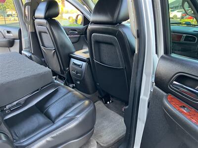 2010 Chevrolet Suburban LT   - Photo 22 - Glendora, CA 91740