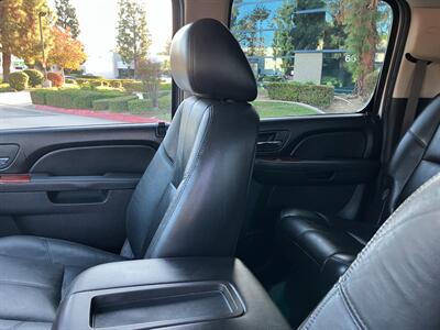 2010 Chevrolet Suburban LT   - Photo 11 - Glendora, CA 91740