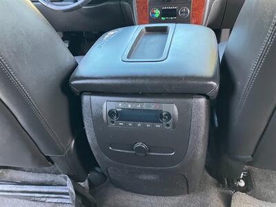 2010 Chevrolet Suburban LT   - Photo 25 - Glendora, CA 91740