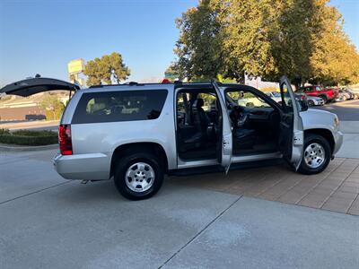 2010 Chevrolet Suburban LT   - Photo 28 - Glendora, CA 91740