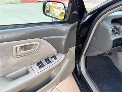 1998 Toyota Camry XLE - Photo 11 - Glendora, CA 91740