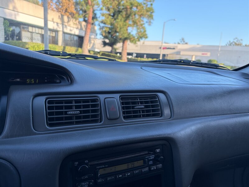 1998 Toyota Camry XLE - Photo 23 - Glendora, CA 91740