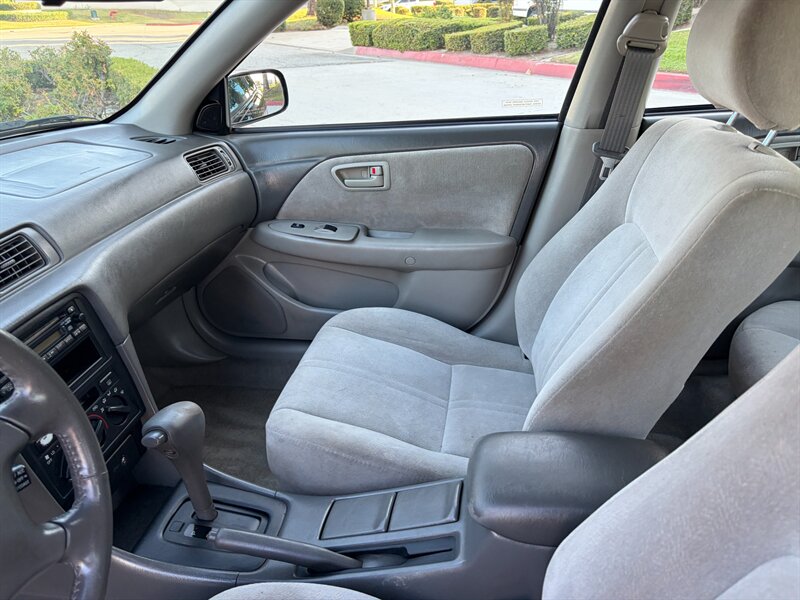 1998 Toyota Camry XLE - Photo 9 - Glendora, CA 91740