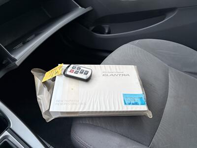 2015 Hyundai ELANTRA SE   - Photo 18 - Glendora, CA 91740