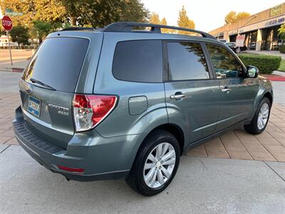 2011 Subaru Forester 2.5X Premium   - Photo 5 - Glendora, CA 91740