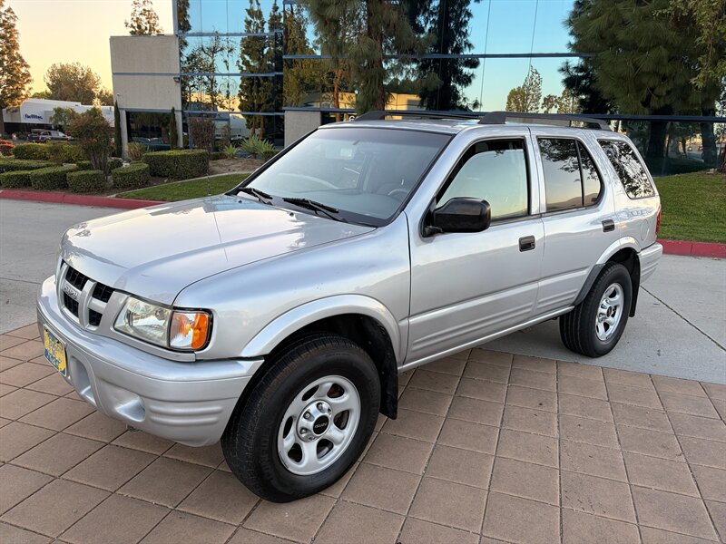 2003 Isuzu Rodeo S V6   - Photo 1 - Glendora, CA 91740