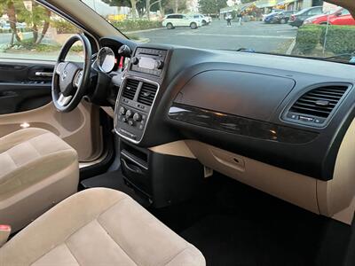 2014 Dodge Grand Caravan SXT   - Photo 15 - Glendora, CA 91740