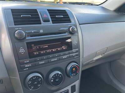2011 Toyota Corolla LE   - Photo 22 - Glendora, CA 91740