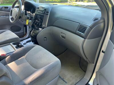 2009 Toyota Sienna LE 7-Passenger   - Photo 16 - Glendora, CA 91740