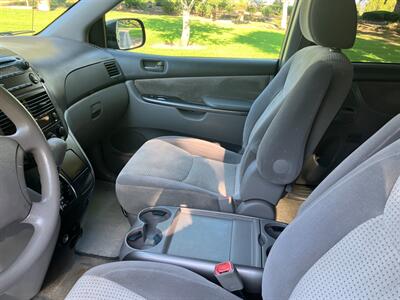 2009 Toyota Sienna LE 7-Passenger   - Photo 8 - Glendora, CA 91740