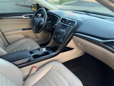 2017 Ford Fusion SE - Photo 16 - Glendora, CA 91740