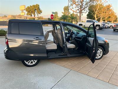 2013 Mazda Mazda5 Sport   - Photo 10 - Glendora, CA 91740