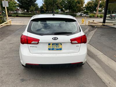 2011 Kia Forte5 EX   - Photo 2 - Glendora, CA 91740