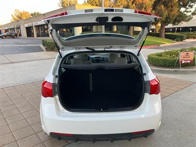 2011 Kia Forte5 EX - Photo 9 - Glendora, CA 91740