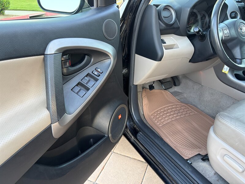 2007 Toyota RAV4 Limited - Photo 10 - Glendora, CA 91740