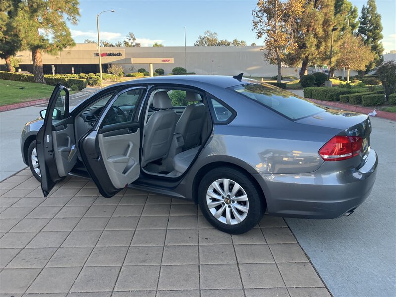 2015 Volkswagen Passat 1.8T S - Photo 14 - Glendora, CA 91740