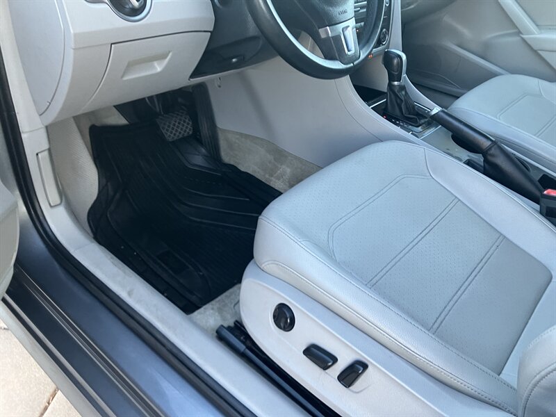 2015 Volkswagen Passat 1.8T S - Photo 10 - Glendora, CA 91740