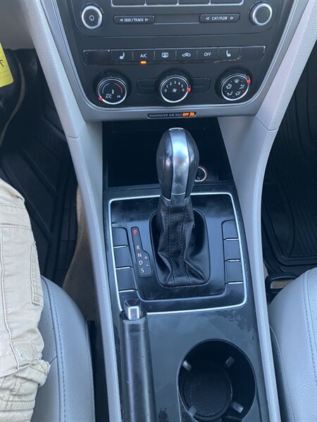 2015 Volkswagen Passat 1.8T S - Photo 21 - Glendora, CA 91740