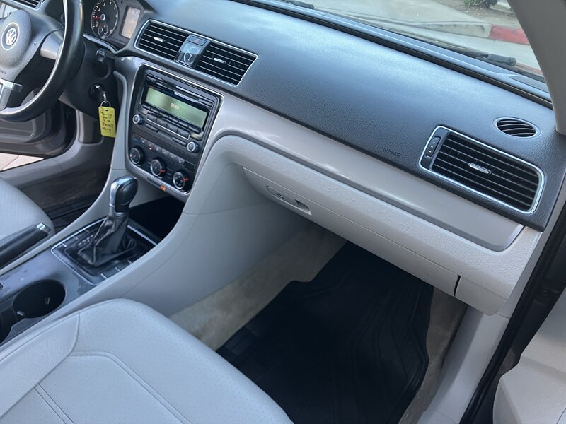 2015 Volkswagen Passat 1.8T S - Photo 15 - Glendora, CA 91740