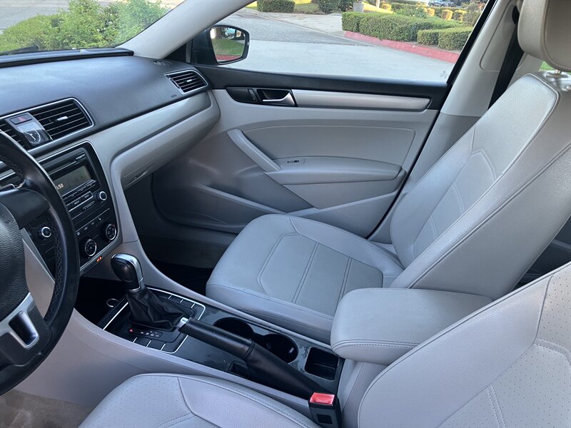 2015 Volkswagen Passat 1.8T S - Photo 8 - Glendora, CA 91740