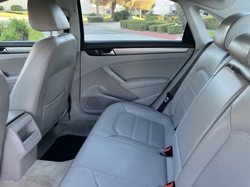 2015 Volkswagen Passat 1.8T S - Photo 12 - Glendora, CA 91740