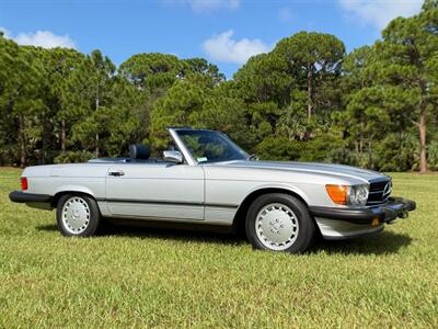 1988 Mercedes-Benz 560 SL   - Photo 1 - Boca Raton, FL 33432