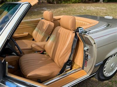 1986 Mercedes-Benz 560 SL   - Photo 16 - Boca Raton, FL 33432