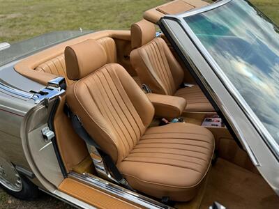 1986 Mercedes-Benz 560 SL   - Photo 22 - Boca Raton, FL 33432