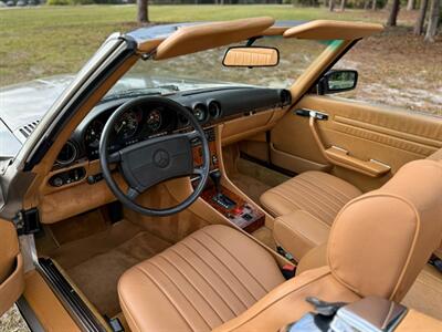 1986 Mercedes-Benz 560 SL   - Photo 14 - Boca Raton, FL 33432