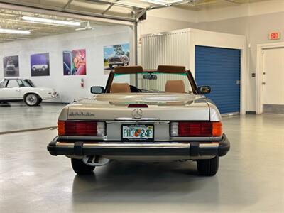 1986 Mercedes-Benz 560 SL   - Photo 10 - Boca Raton, FL 33432