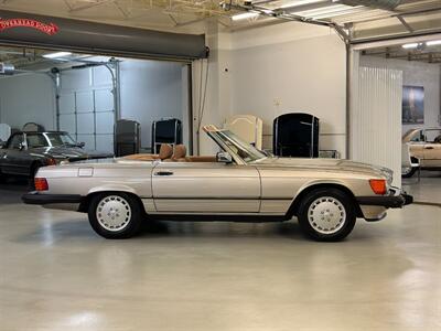 1986 Mercedes-Benz 560 SL   - Photo 2 - Boca Raton, FL 33432